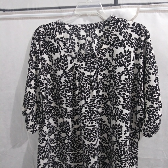 Blousses - Picture 2 of 3